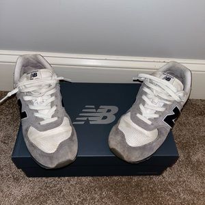 New balance shoes